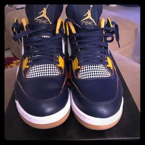 Jordan 4